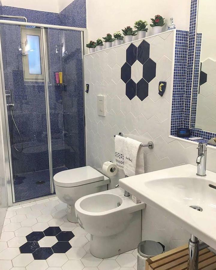 B&B Resta Cu Mme Nápoles Exterior foto