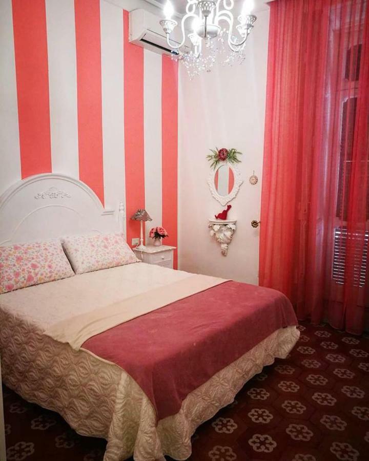 B&B Resta Cu Mme Nápoles Exterior foto
